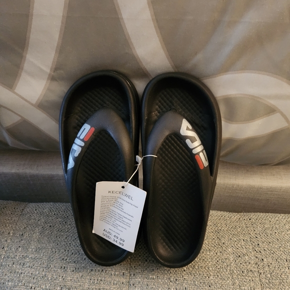 Fila Black and Red PLATFORM Slide Sandals - Picture 5 of 5